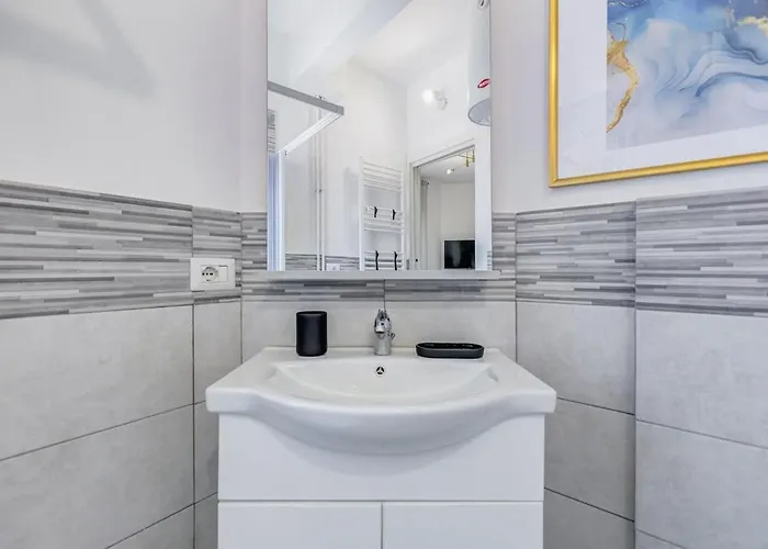 Bdc - Annyhouse Apartman